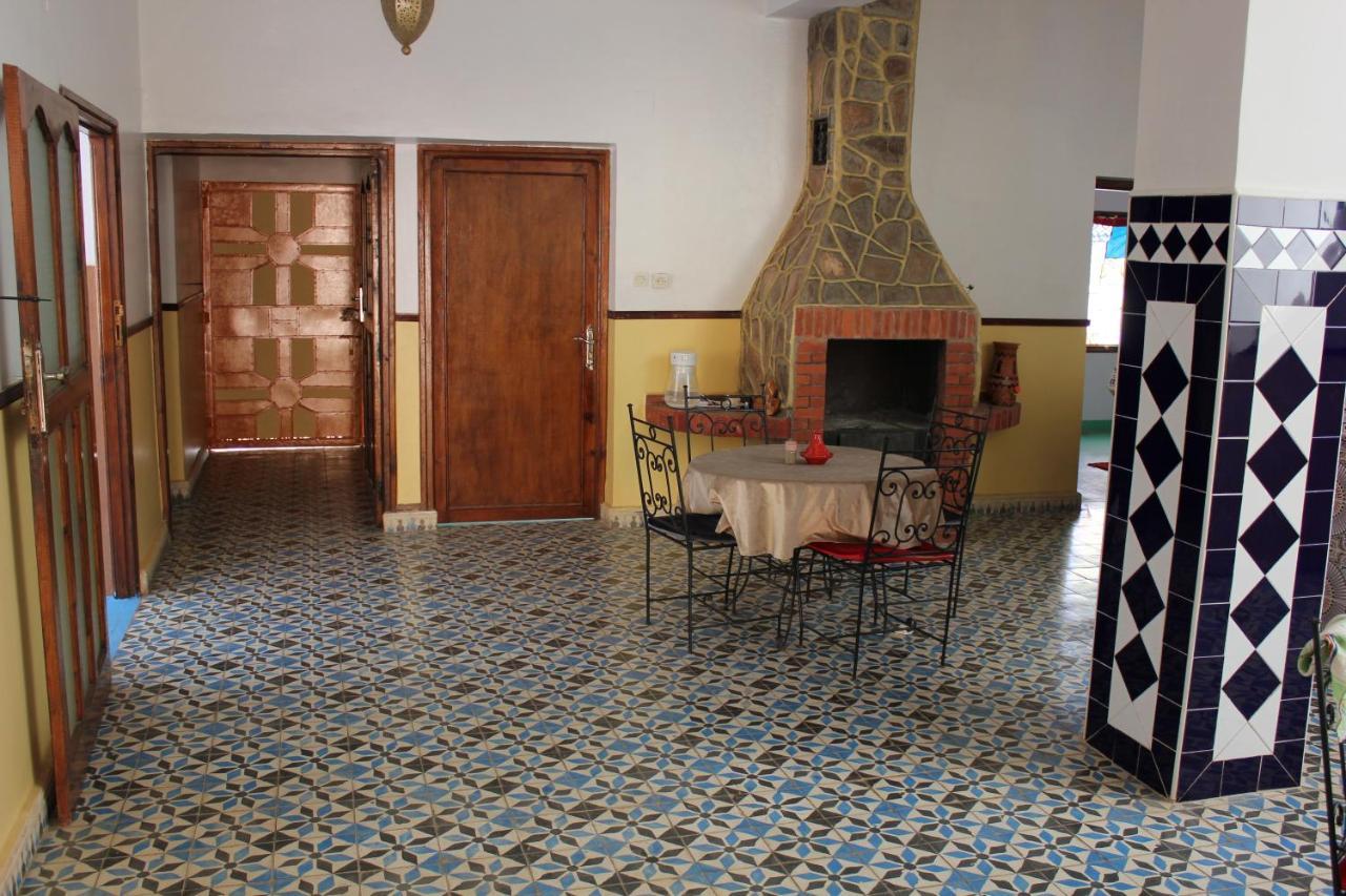 Auberge de jeunesse Kasbah Lucas à Akhendachou n'Ait Ouffi Extérieur photo