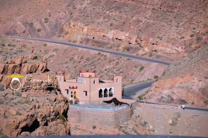 Auberge de jeunesse Kasbah Lucas à Akhendachou n'Ait Ouffi Extérieur photo